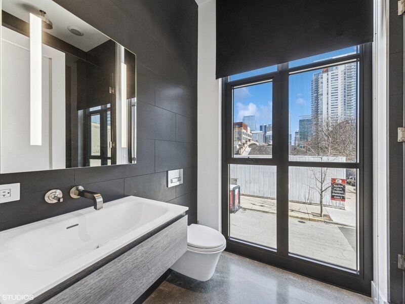 900 W Washington Boulevard Chicago IL 60607