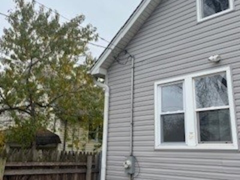 313 153rd Place Calumet City IL 60409