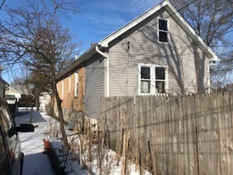 313 153rd Place Calumet City IL 60409