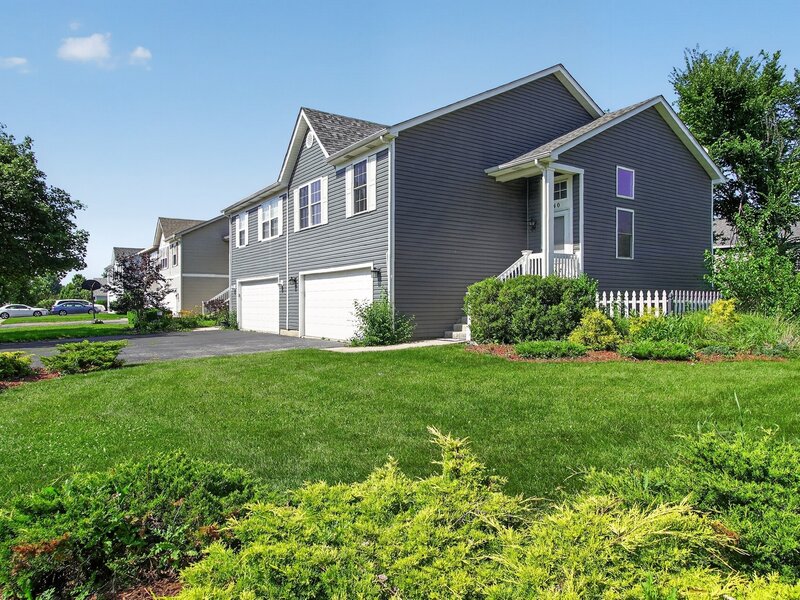 440 Newport Circle Oswego IL 60543