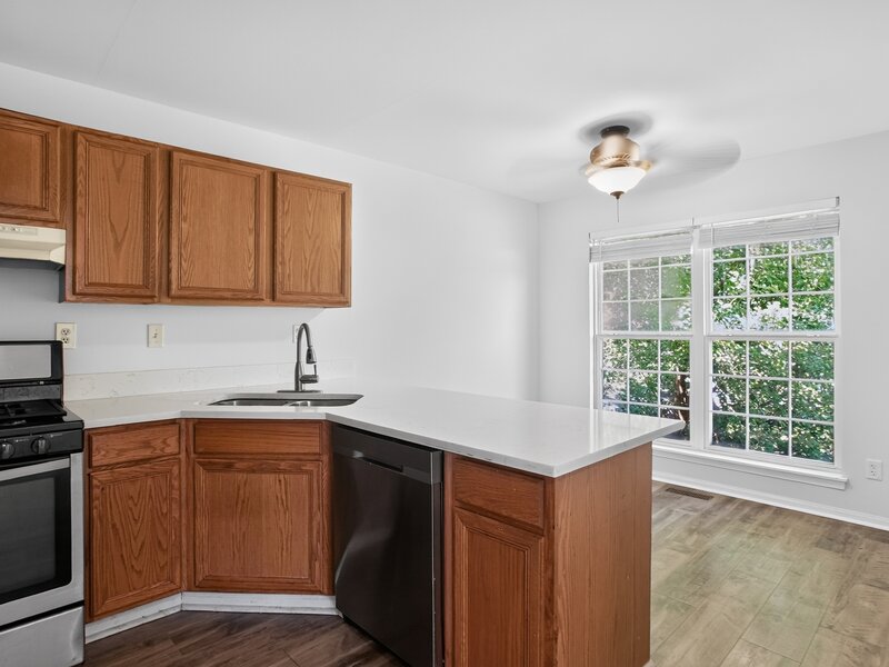 440 Newport Circle Oswego IL 60543