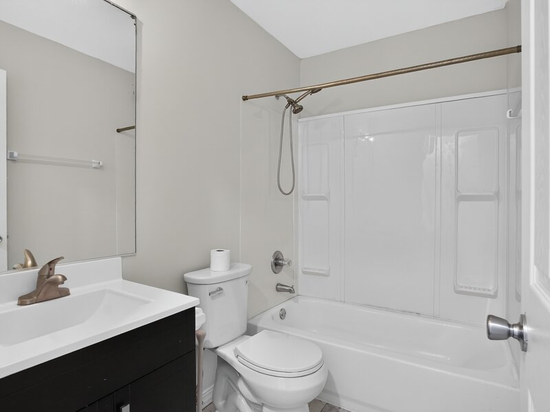 440 Newport Circle Oswego IL 60543
