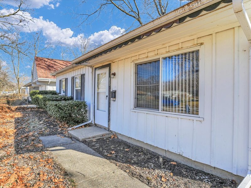 704 S Scottswood Drive Urbana IL 61802
