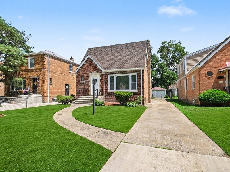 10827 S Peoria Street Chicago IL 60643