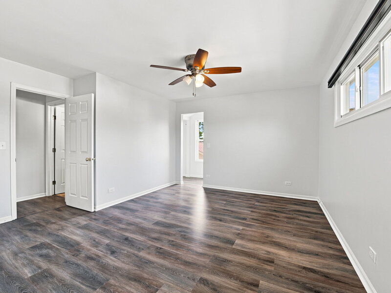 270 Janes Avenue Bolingbrook IL 60440