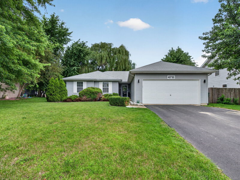 4711 Blue Jay Lane Plainfield IL 60586