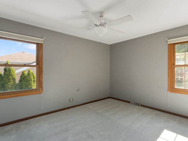 161 Jackson Lane Bloomingdale IL 60108