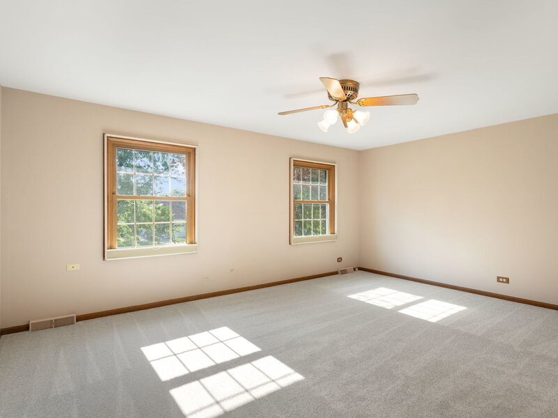 161 Jackson Lane Bloomingdale IL 60108