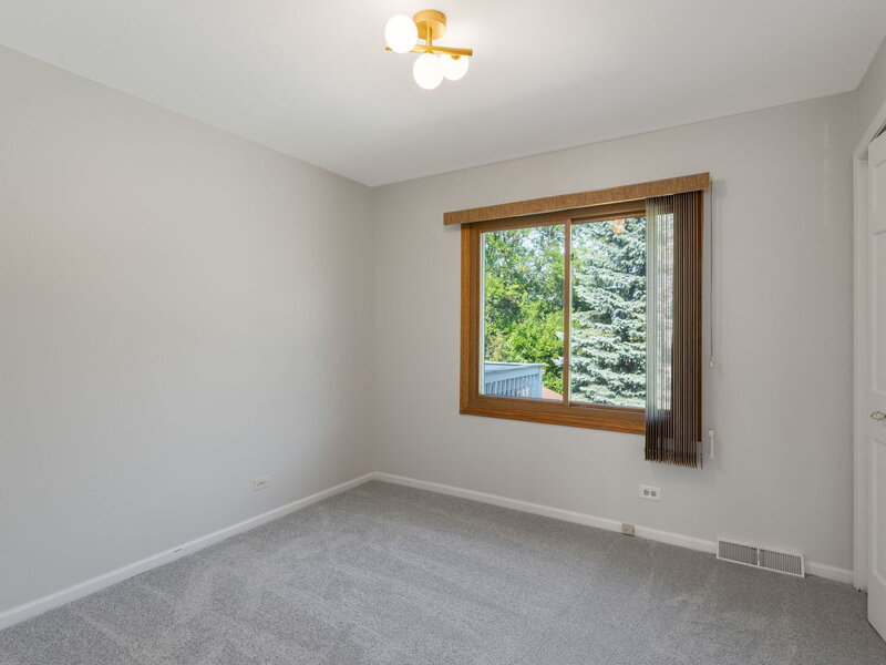 161 Jackson Lane Bloomingdale IL 60108