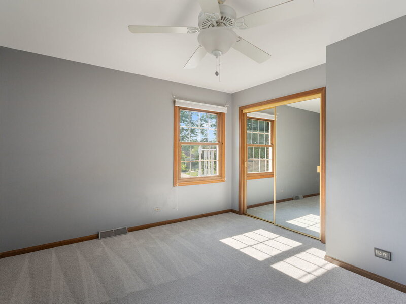 161 Jackson Lane Bloomingdale IL 60108