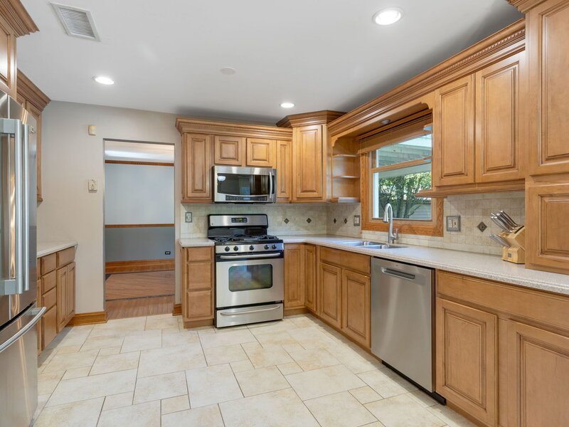 161 Jackson Lane Bloomingdale IL 60108