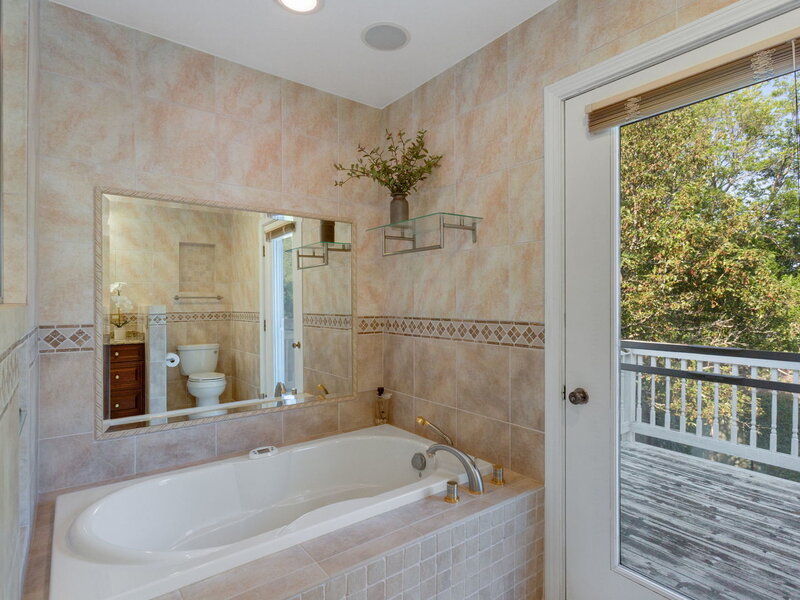 161 Jackson Lane Bloomingdale IL 60108
