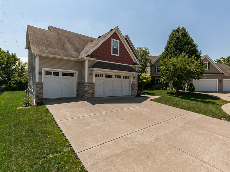 3877 Sparrow Court Bettendorf IA 52722