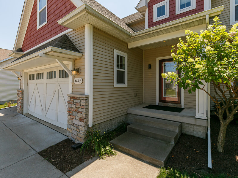 3877 Sparrow Court Bettendorf IA 52722