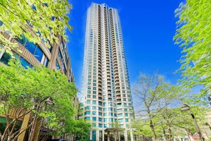 Photo of 400 N Lasalle Street Chicago IL 60654 Unit 1306