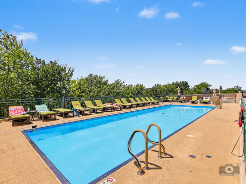 6420 Double Eagle Drive Woodridge IL 60517