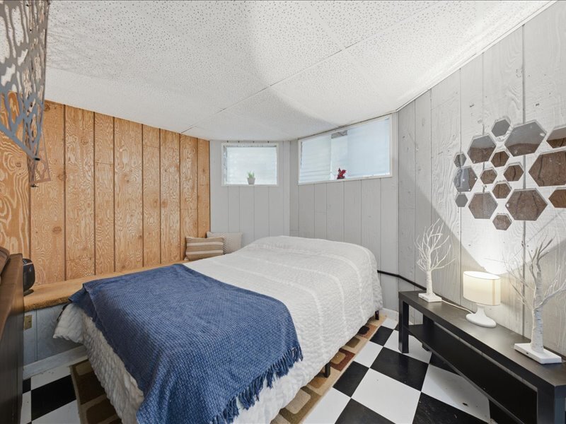 1534 E 73rd Place Chicago IL 60619
