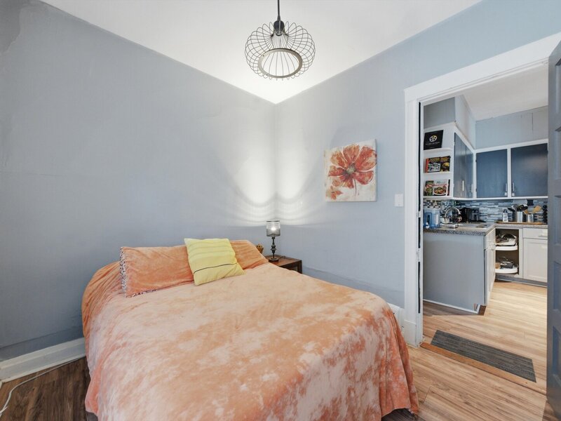 1534 E 73rd Place Chicago IL 60619