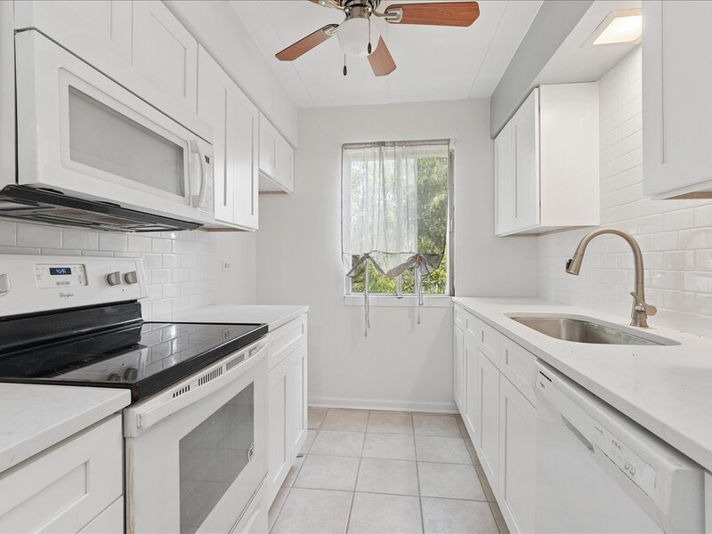 12850 Crestbrook Court Crestwood IL 60418