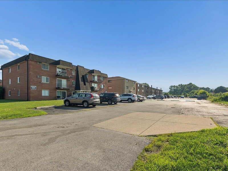 12850 Crestbrook Court Crestwood IL 60418