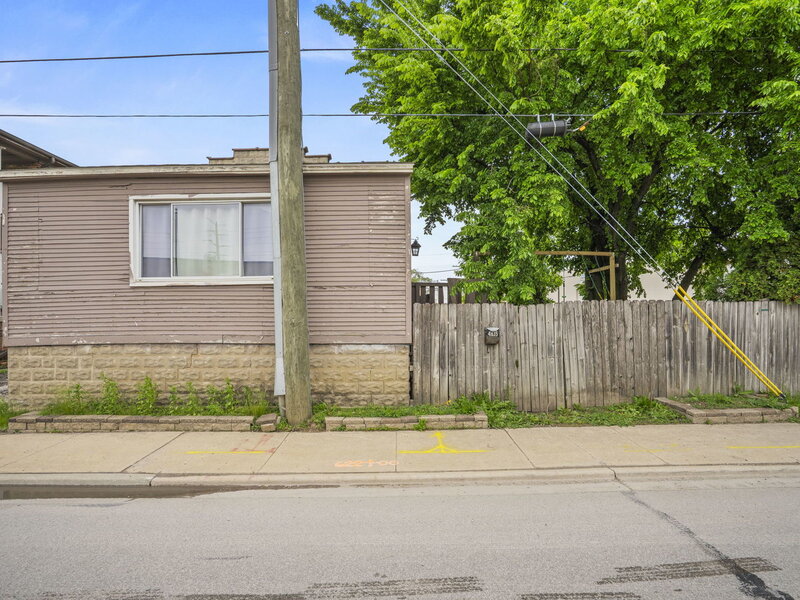 4635 Eberly Avenue Brookfield IL 60513
