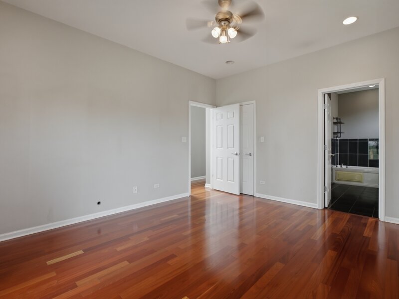 2539 W Warren Boulevard Chicago IL 60612