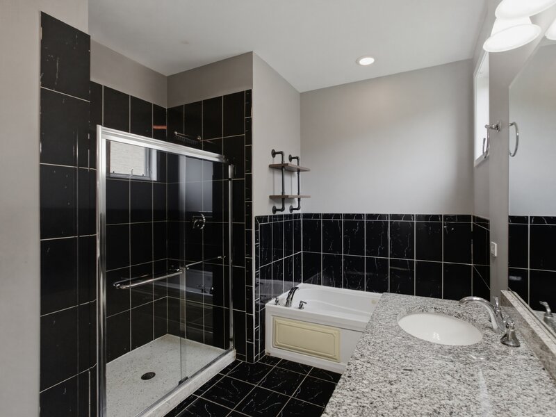2539 W Warren Boulevard Chicago IL 60612