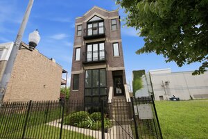 Photo of 2539 W Warren Boulevard Chicago IL 60612 Unit 1