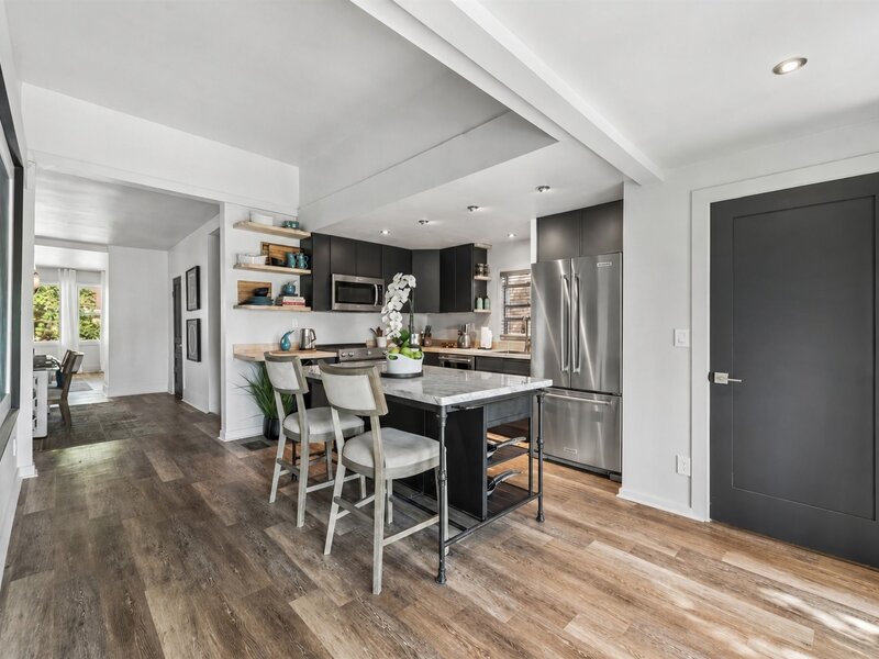 4019 Prairie Avenue Schiller Park IL 60176
