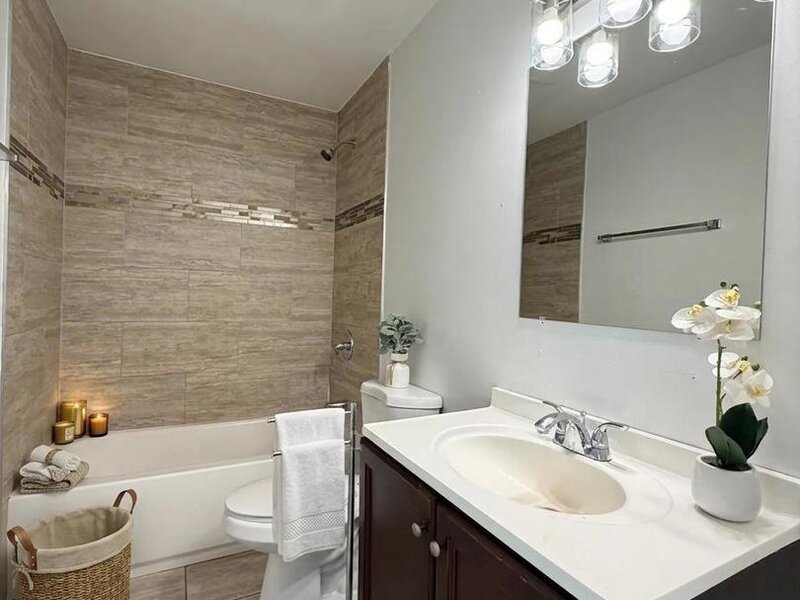1326 Imperial Avenue Calumet City IL 60409