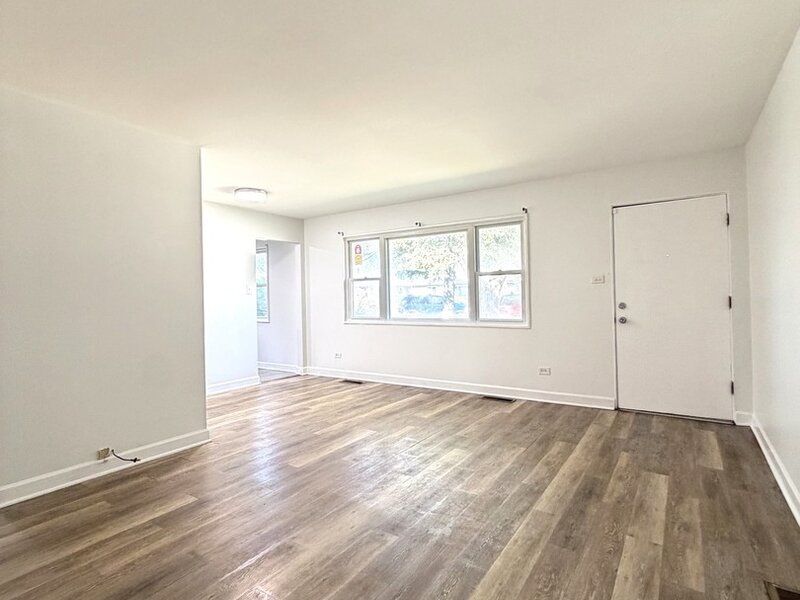 1326 Imperial Avenue Calumet City IL 60409