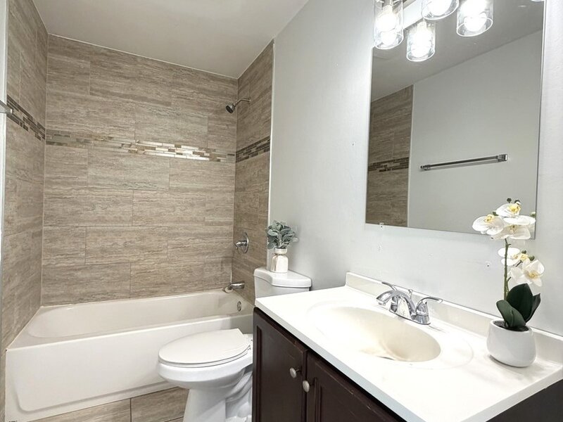 1326 Imperial Avenue Calumet City IL 60409