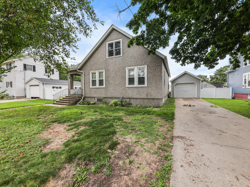 1614 7th Street Peru IL 61354