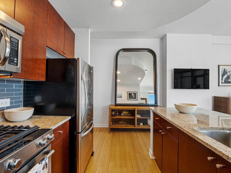 303 W Ohio Street Chicago IL 60654