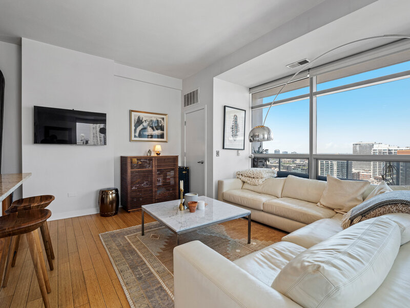 303 W Ohio Street Chicago IL 60654