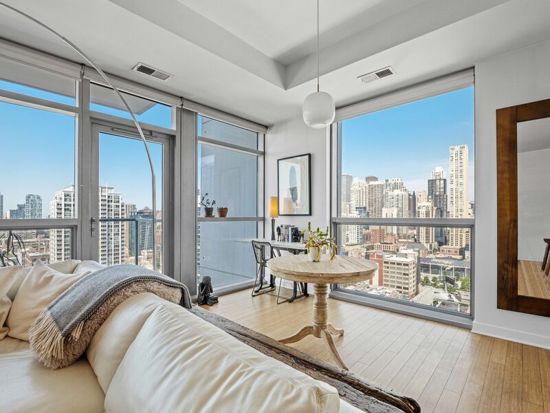303 W Ohio Street Chicago IL 60654