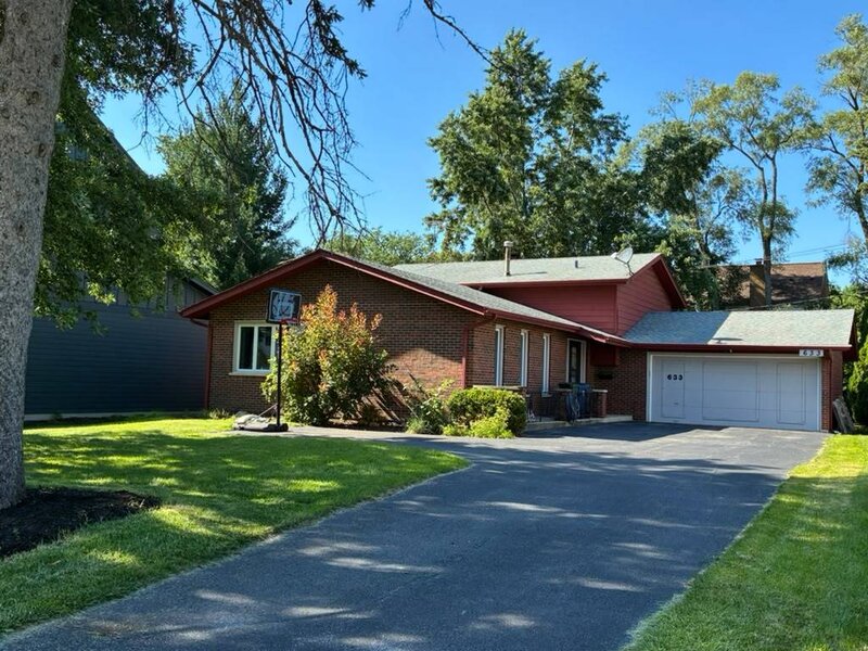 633 E 8th Avenue Naperville IL 60563