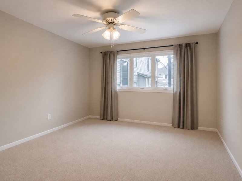 633 E 8th Avenue Naperville IL 60563
