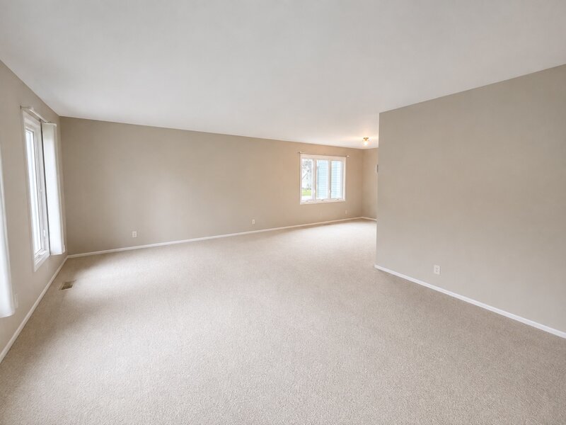 633 E 8th Avenue Naperville IL 60563