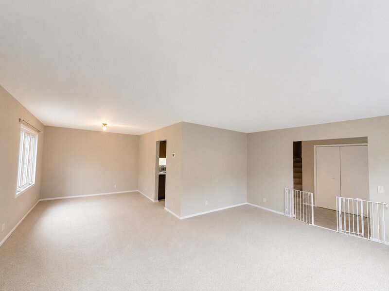 633 E 8th Avenue Naperville IL 60563