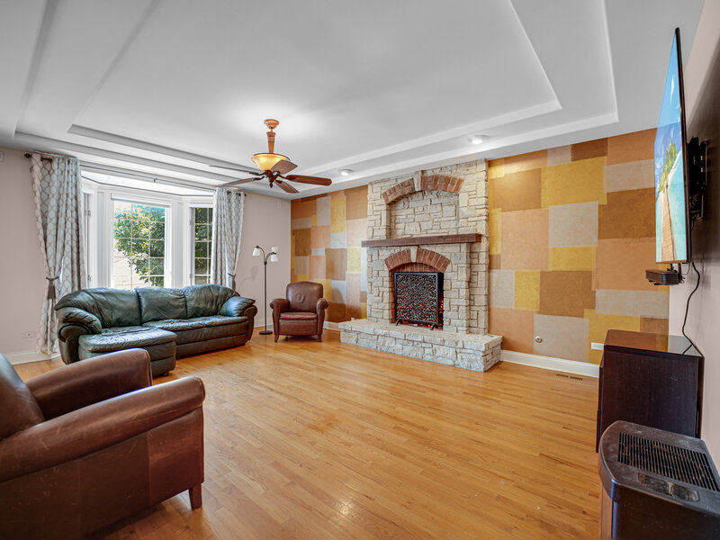 4825 W 92nd Street Oak Lawn IL 60453