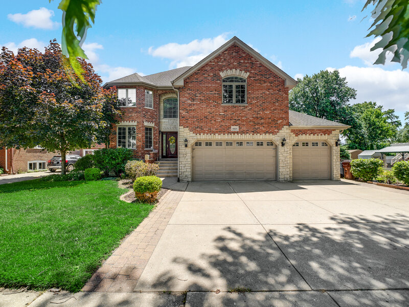 4825 W 92nd Street Oak Lawn IL 60453