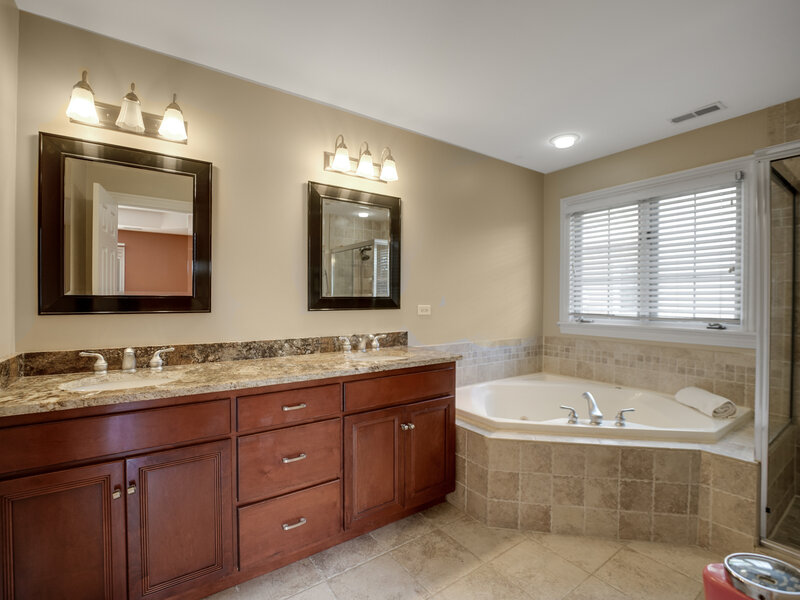 4825 W 92nd Street Oak Lawn IL 60453