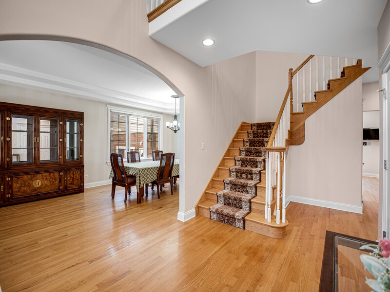 4825 W 92nd Street Oak Lawn IL 60453