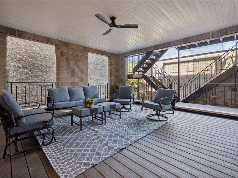 3739 N Clifton Avenue Chicago IL 60613