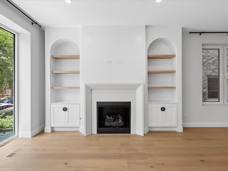 3739 N Clifton Avenue Chicago IL 60613