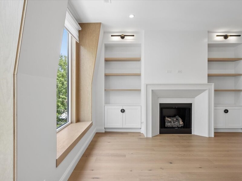 3739 N Clifton Avenue Chicago IL 60613