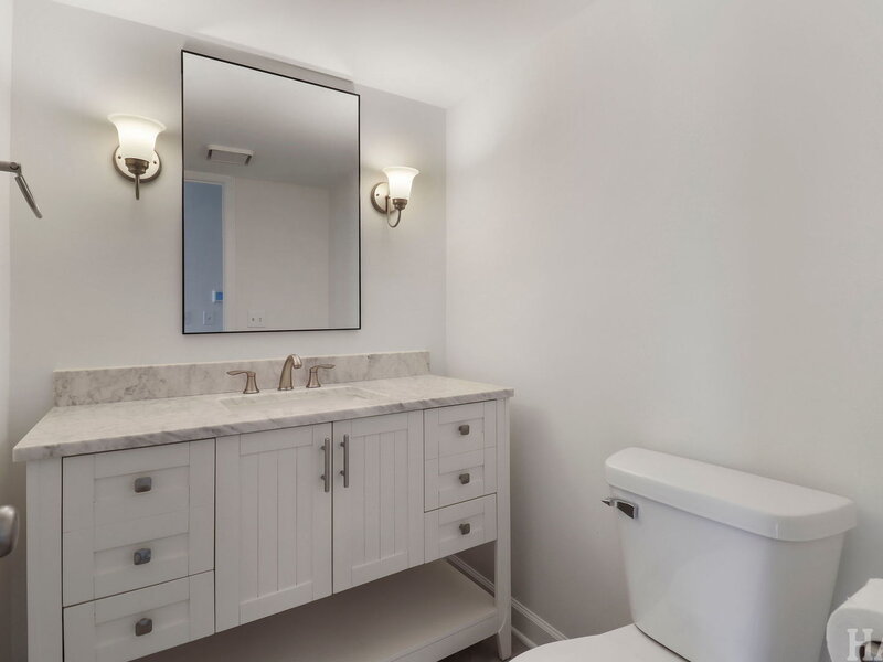 847 Essex Circle Grayslake IL 60030