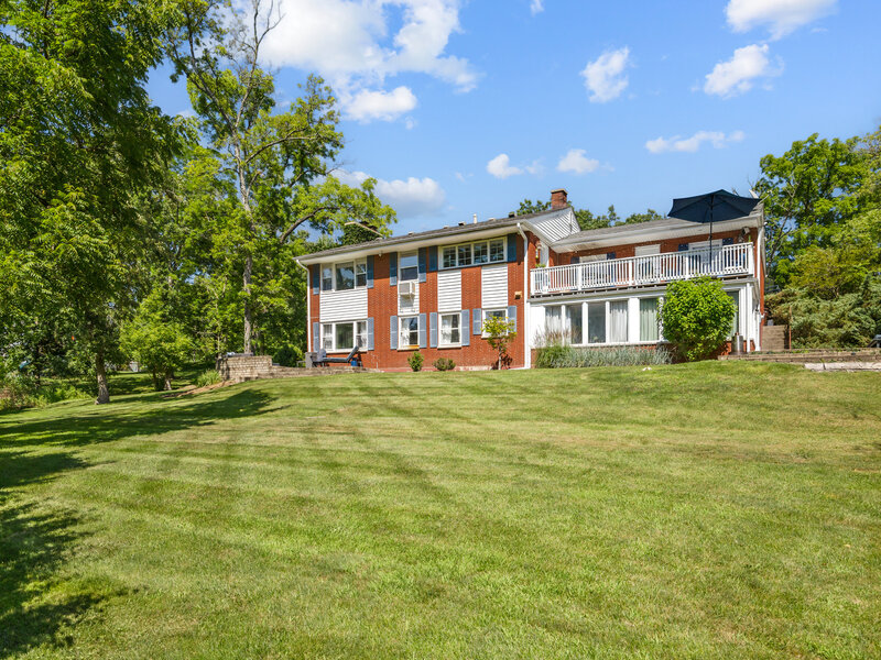 264 Biltmore Drive North Barrington IL 60010