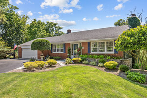 Photo of 264 Biltmore Drive North Barrington IL 60010